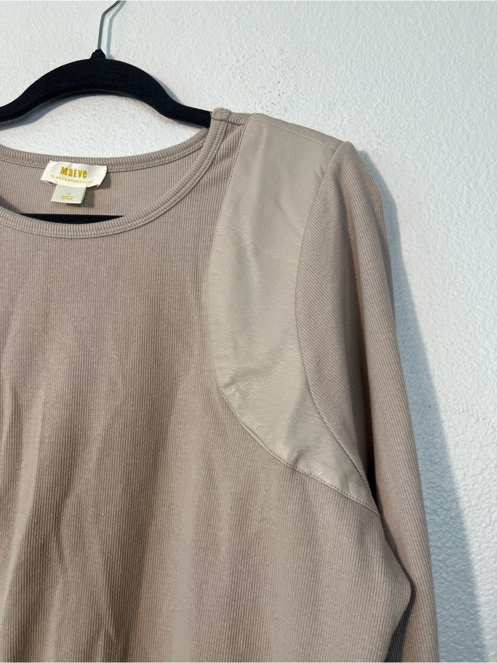 Maeve by Anthropologie Faux Leather-Inset Pullover Top Size 1X NEW - Picture 5 of 9